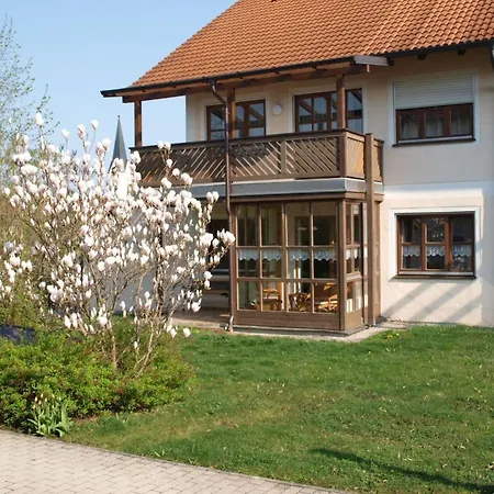 Herrliche Mit Grill Und Garten By Interhome Lejlighed Bayerbach